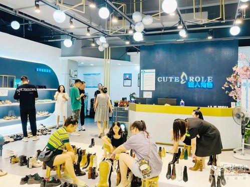 漢口北秋冬鞋業(yè)訂貨季火爆開啟 戶外機能鞋成新風(fēng)尚